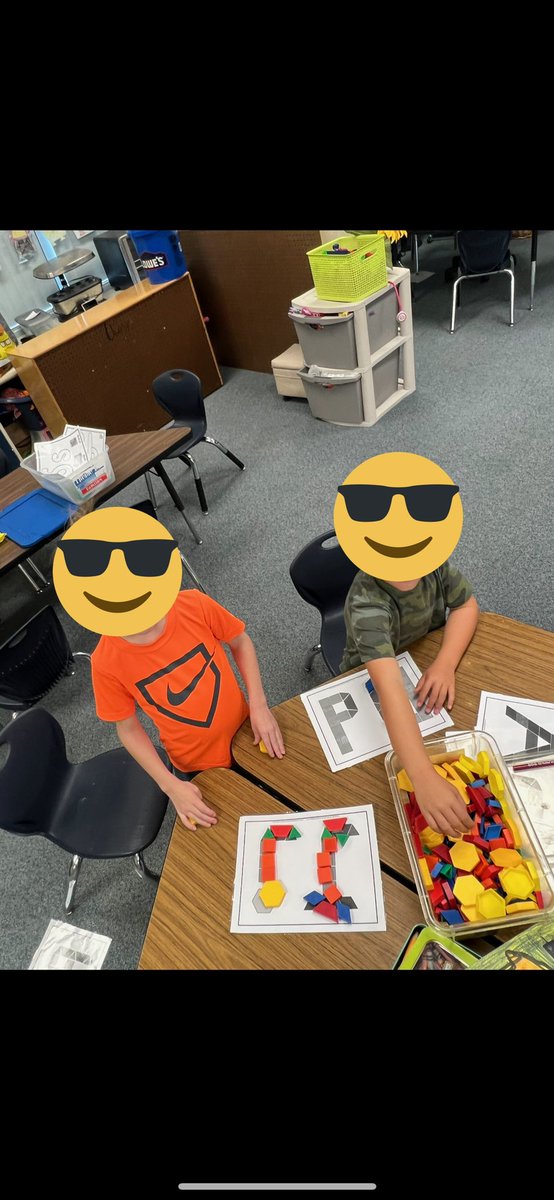 Jessica07414492's tweet photo. Literacy centers in Kindergarten https://t.co/ep3JSXHF53