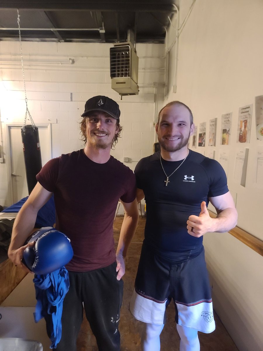 geminifc's tweet photo. Congratulations to Grant on winning our raffle from last week's Englewood Block party! 

He came in for his first kickboxing class with Coach Dion today and he loved it.

Happy to have him as part of the team and look forward to helping him along his health and fitness journey! https://t.co/LfQHNH7TuM