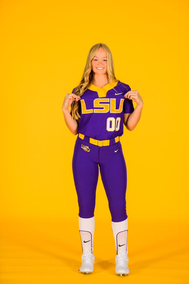 I’m so excited to announce that l have decided to further my academic and athletic career at Louisiana State University. I want to say thank you to my family, coaches and everyone who has ever pushed me to be the best!! 💜Geaux Tigers💛 @BethTorina @LLefty18 @LSUQuinlanDuhon