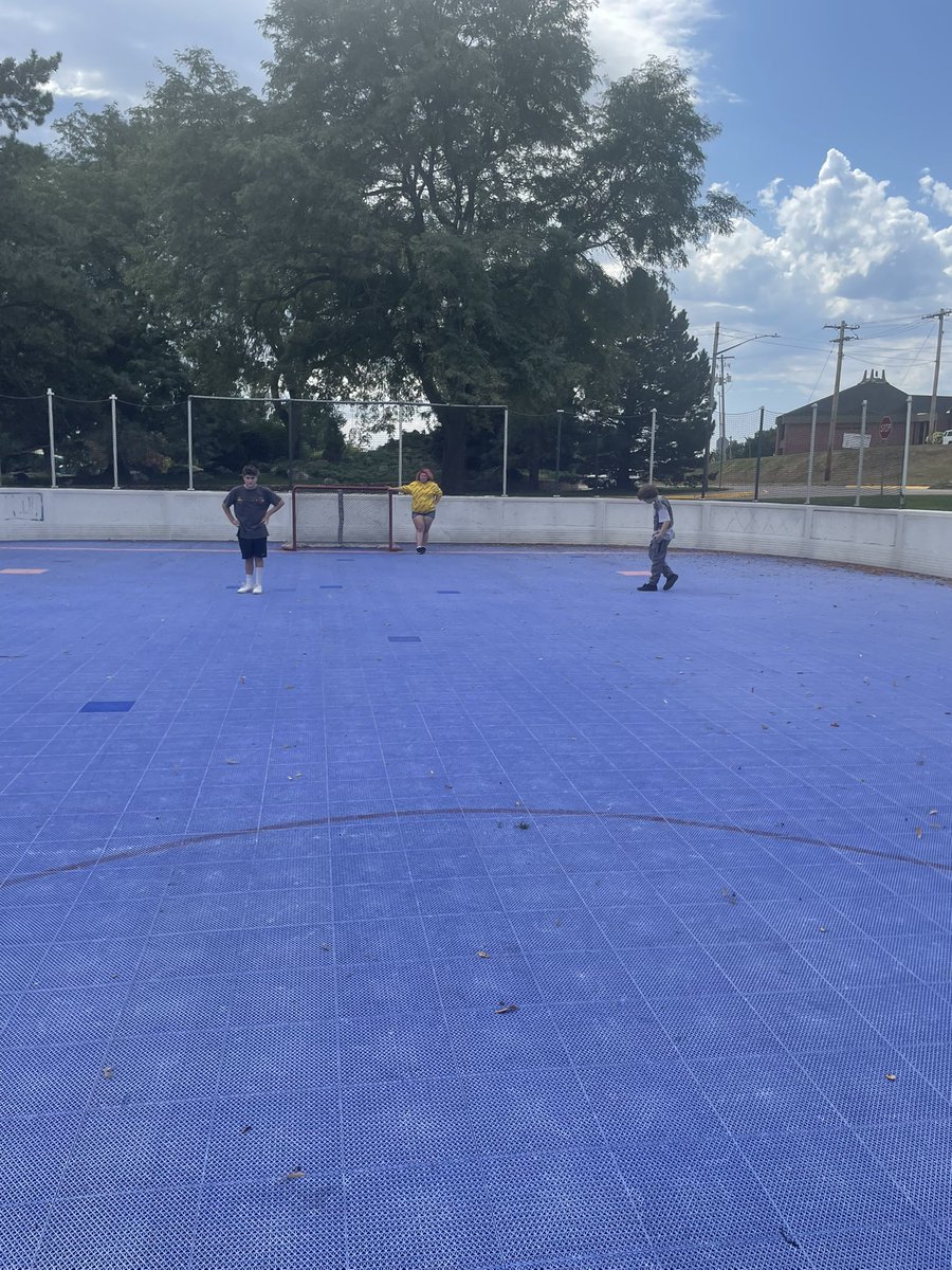 HannyArram4KPS's tweet photo. Had a great afternoon of arena kickball today! We have some awesome kids! @KearneySchools #4kps https://t.co/0dmUChesTl