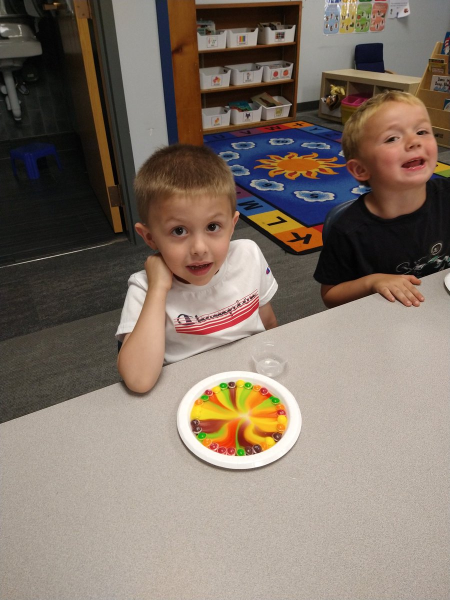 This group of 'Mad Scientists' wrapped up their first full week of Kindergarten with a rainbow science experiment! What an awesome first week! #wcsflight