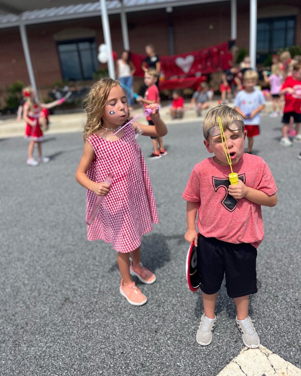 DCESDragons tweet media