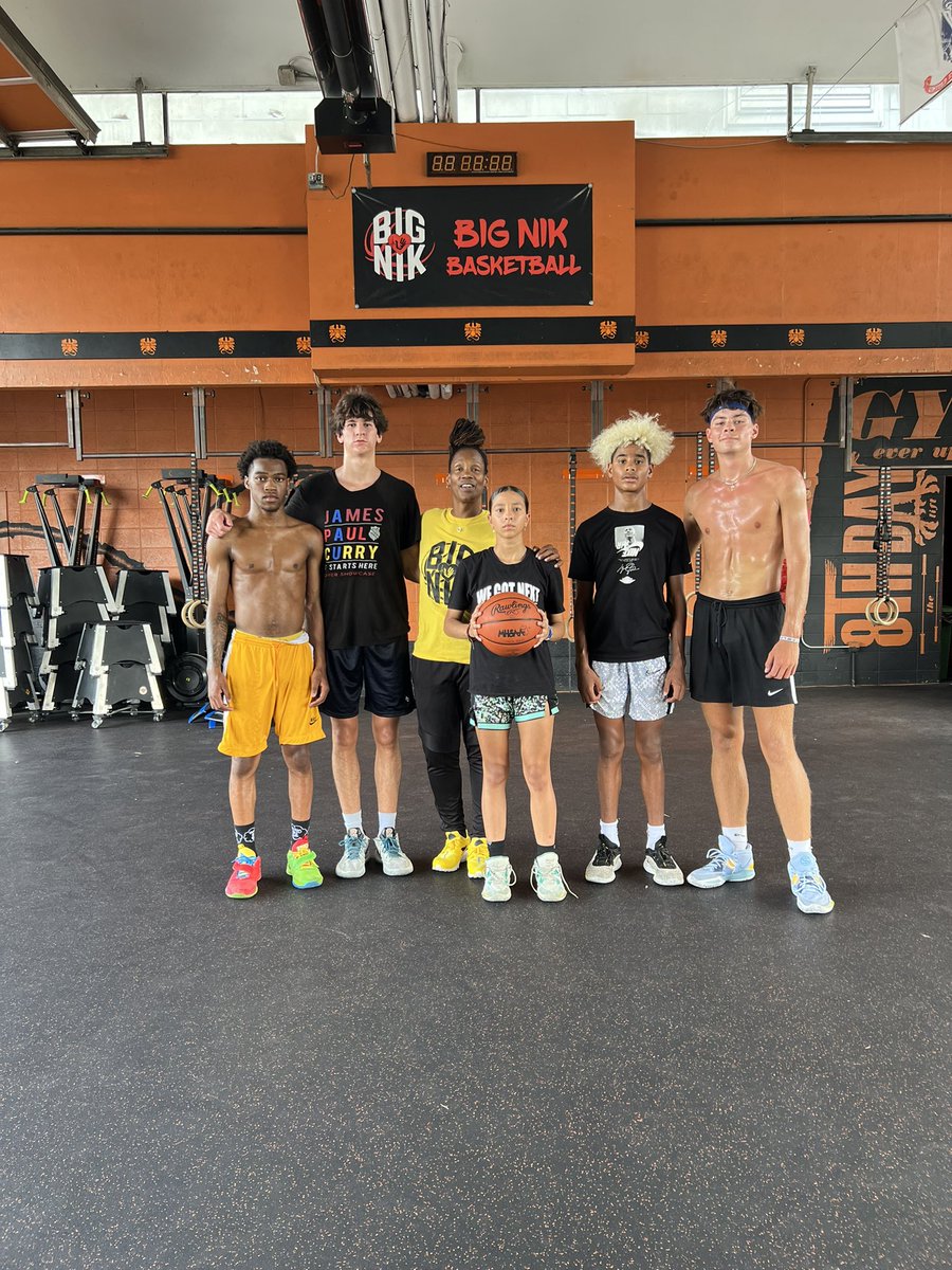 Nikki Thompkins (@bignikthompkins) on Twitter photo Great skills training session with a few of the best players in the state. The goal is to get better every time you come to a #BIGNIK session. #MissionAccomplished #GoodWork <a href="/ThompkinsDarryl/">Darryl Thompkins Jr</a> <a href="/AdamHardy0/">Adam Hardy</a> <a href="/Jayden_JJ_Brock/">Jayden “JJ” Brock</a> <a href="/SelenaTitus14/">Selena Titus</a> #Jarvis <a href="/_BNBfamily/">BNB (BIG NIK BASKETBALL)</a> Great skills training session with a few of the best players in the state. The goal is to get better every time you come to a #BIGNIK session. #MissionAccomplished #GoodWork <a href="/ThompkinsDarryl/">Darryl Thompkins Jr</a> <a href="/AdamHardy0/">Adam Hardy</a> <a href="/Jayden_JJ_Brock/">Jayden “JJ” Brock</a> <a href="/SelenaTitus14/">Selena Titus</a> #Jarvis <a href="/_BNBfamily/">BNB (BIG NIK BASKETBALL)</a>