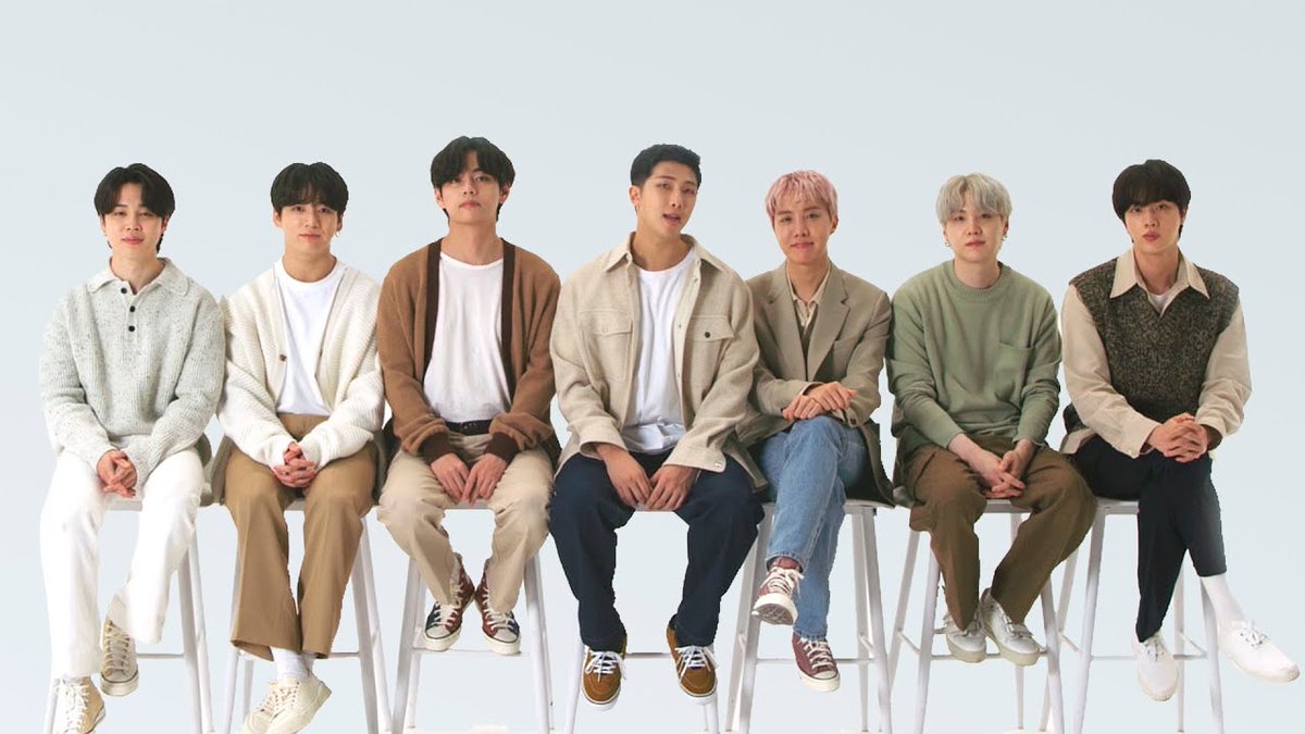 Ceci_Kookmin_YT's tweet photo. BTS 💜 Mi Motivo, mi inspiración, mi fuerza, mi luz, mi alegría, mi familia, mi lugar seguro ☺️ ¿Con que otras palabras los representarían? ARMY �� https://t.co/ZLrGUmyAa3