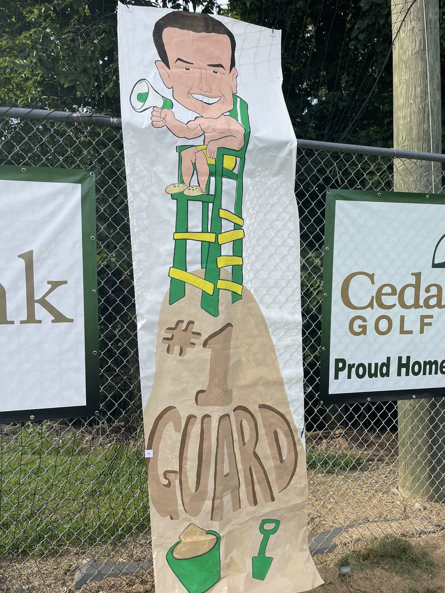 FedkoZone's tweet photo. Baby Kaley and I BACK in Belle Vernon!!! Our @KDKARadio Game of the Week @BVAFootball hosting @LHMustangFB ! Thanks to all the wonderful people at “The Beach” @BvasdAthletics  @BVA_GangGreen https://t.co/KxYEc7gtjh