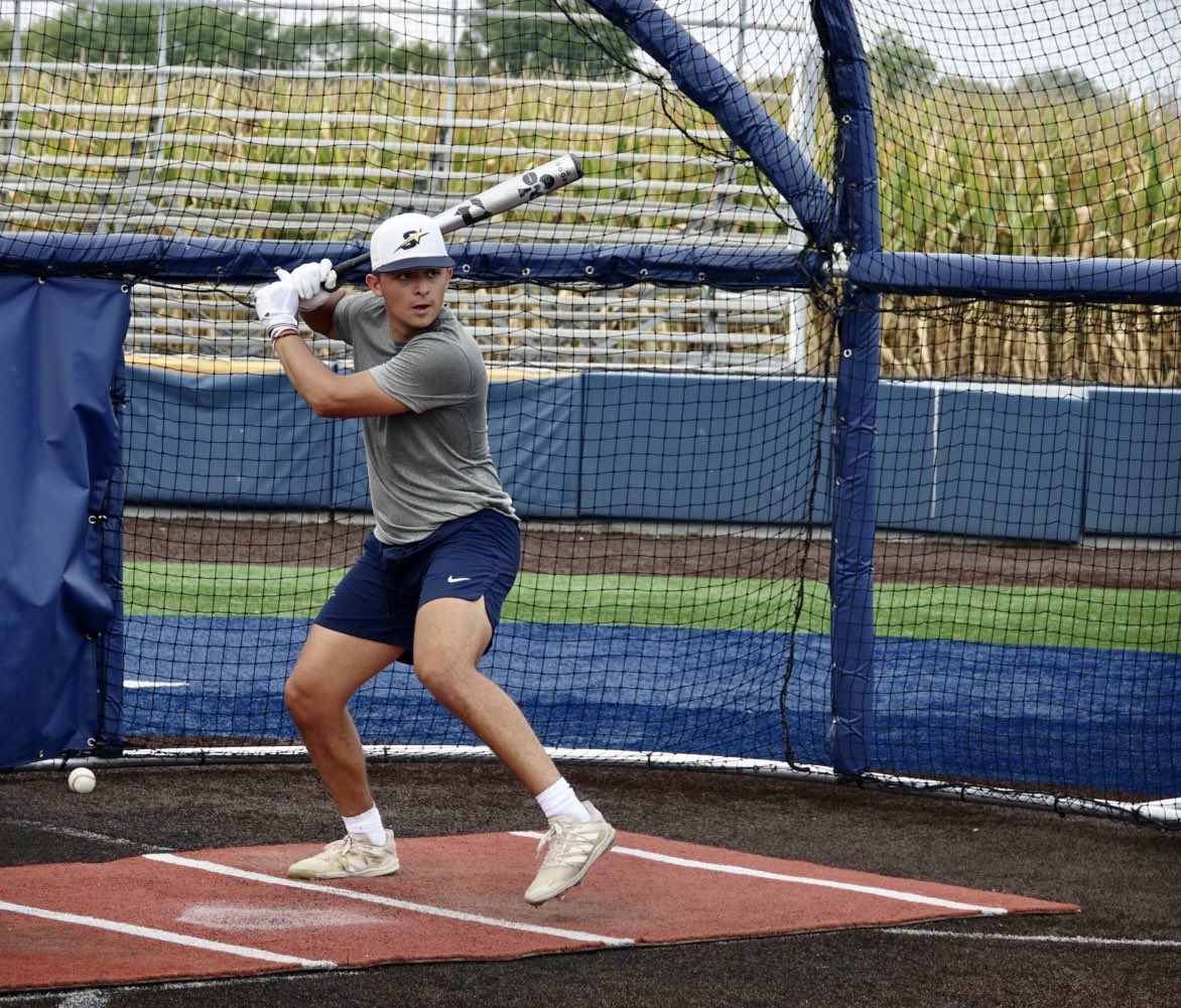 Baseball_UIS's tweet photo. New faces, same vibes 🤟🏼

#StarBoys | #ProtectThePrairie https://t.co/G7YlgFA24F