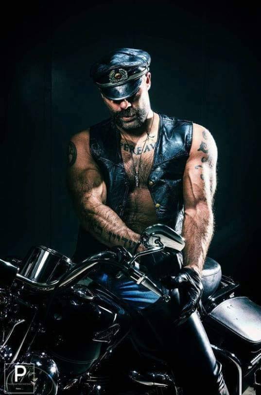 Frank Kolt Leatherman 20K on Twitter "great strong leatherman leatherbiker"