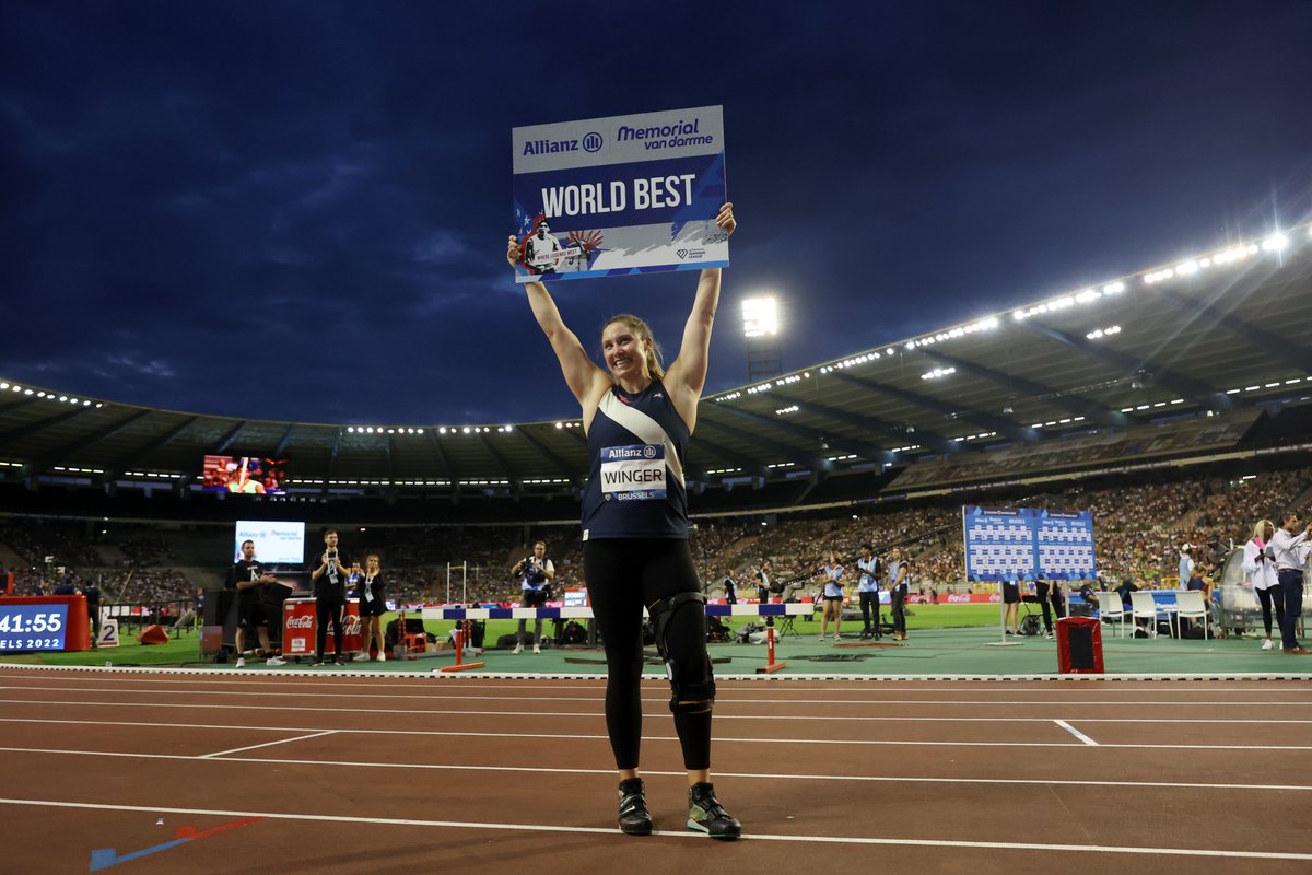 US national record 🇺🇸

68.11m! It's one of the all-time great javelin throws from Kara Winger as she sets a US national record, meeting record and a world lead 🔥

It puts her 12th on the all-time list! 

#BrusselsDL 💎