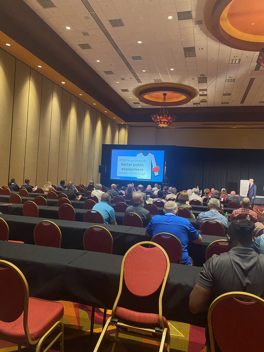 k_sliva's tweet photo. #LACT22 @AzCities Closing Session was EXCELLENT! Great job @MattLehrman on the topic of how to attain better public engagement and for the 5 tips! Thx Councilmember Rodriguez of Sierra Vista for the pic! 🤳📲 #engagement #listening https://t.co/kE4eRAs382