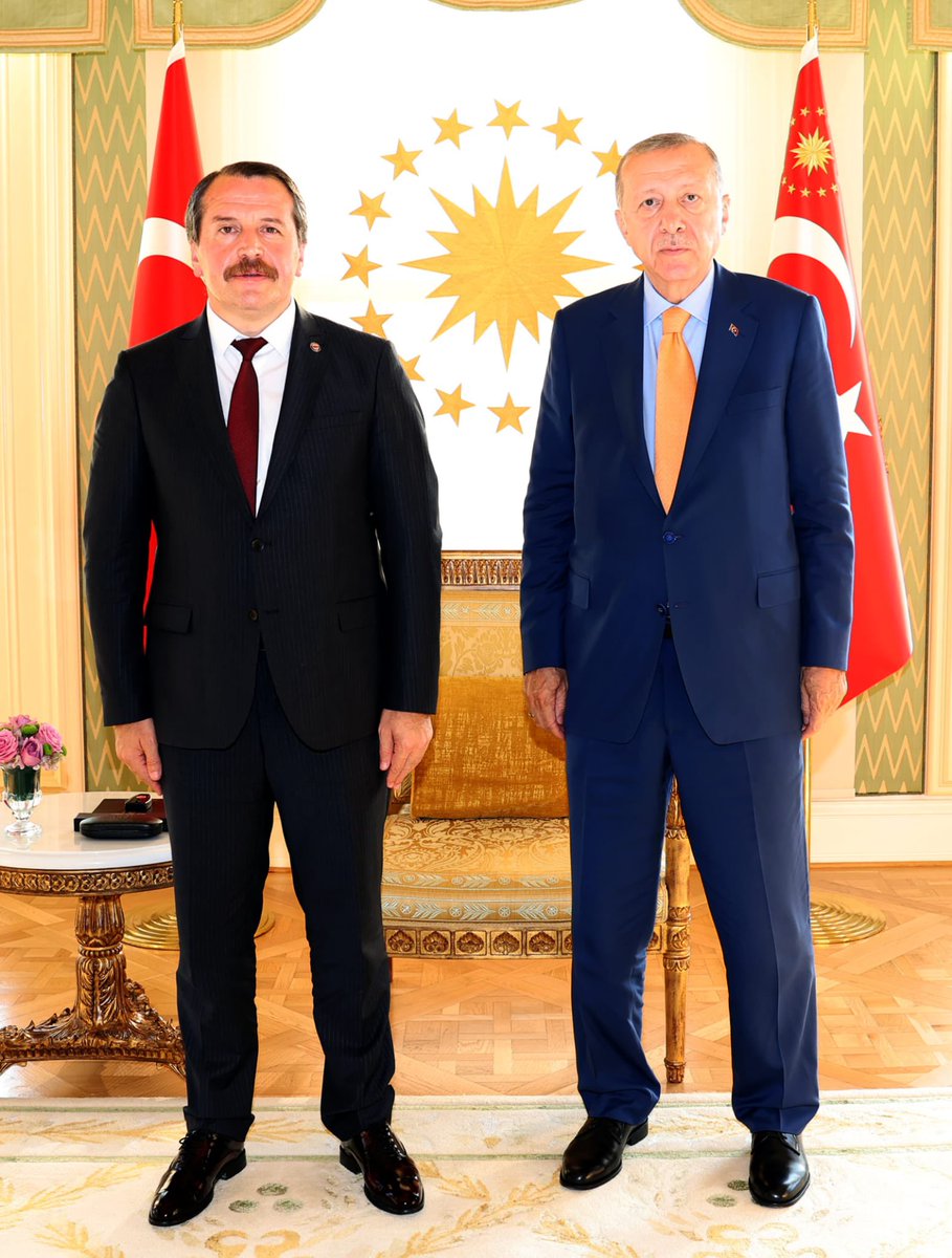 _aliyalcin_'s tweet photo. Cumhurbaşkanımız Sayın @RTErdogan ile görüşerek;
▪️Sözleşmeliler
▪️Meslek Kanunu
▪️Öğretim Yılına Hazırlık Ödeneği
▪️Promosyon 
başta olmak üzere kamu görevlilerinin beklentilerini ve çalışma hayatına ilişkin sorunları paylaştım. https://t.co/TmVEKRIa2w