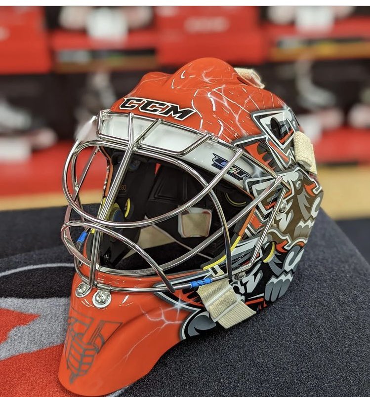 steelershockey's tweet photo. 🍊🥅

They’ve only gone and done it again!

@PuckStopUK have once again worked their magic to produce these beautiful designs for Ostlund and Greenfield 😍

#BleedOrange https://t.co/gY9yLF1BpY