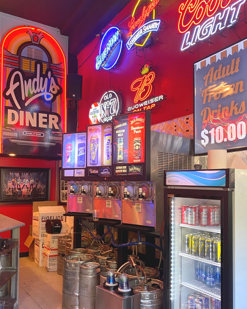 Andy's Grille tweet media