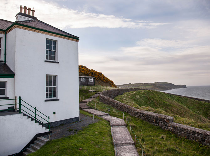 Great Lighthouses of Ireland tweet media