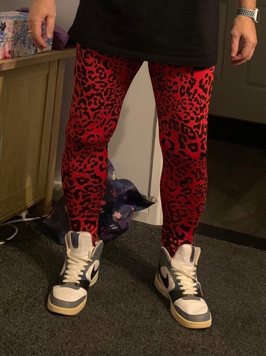 Lucielockets's tweet photo. #taylorhawkinstribute can’t wait for tomorrow it’s going to be an emotional one we are all going to wear our crazy pants for you Taylor ❤️❤️#crazypantsfort1 #FooFighters https://t.co/wOU2mqhkHF