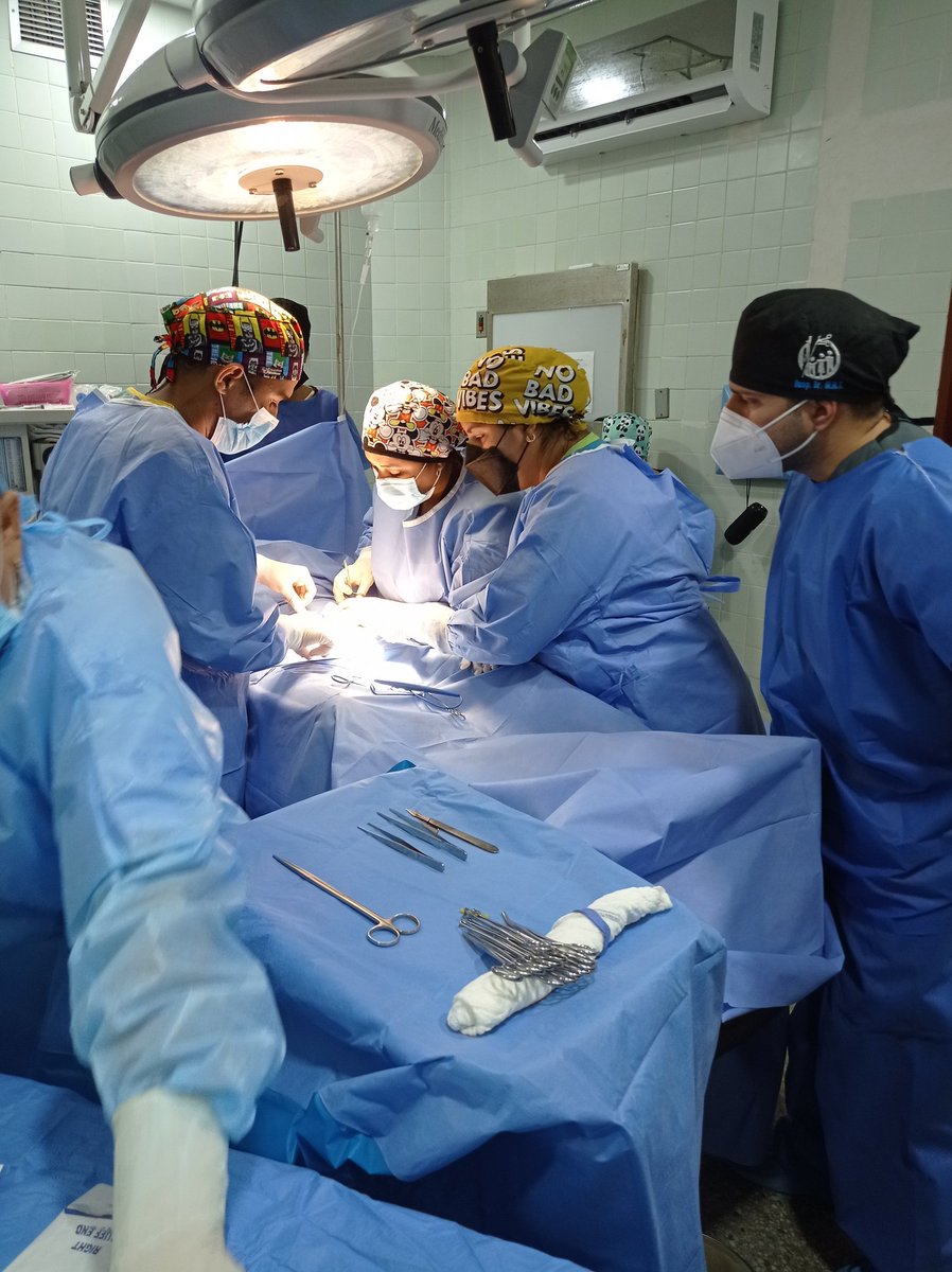IVSSHOSPMNT's tweet photo. #01deSep|Desde el @IVSSHOSPMNT continuamos con el Plan Quirúrgico Nacional, gracias al Pdte @NicolasMaduro en el marco del #1×10delBuengobierno y la @venappsocial. 
Iniciamos Septiembre con 6 casos de Hernioplastia de pacientes @mppsalud_vzla @ivssoficial, Dr @magalygutierrezvina https://t.co/JDoyDRsfnd