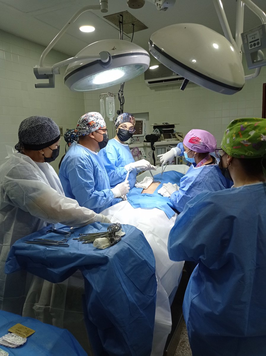 IVSSHOSPMNT's tweet photo. #01deSep|Desde el @IVSSHOSPMNT continuamos con el Plan Quirúrgico Nacional, gracias al Pdte @NicolasMaduro en el marco del #1×10delBuengobierno y la @venappsocial. 
Iniciamos Septiembre con 6 casos de Hernioplastia de pacientes @mppsalud_vzla @ivssoficial, Dr @magalygutierrezvina https://t.co/JDoyDRsfnd