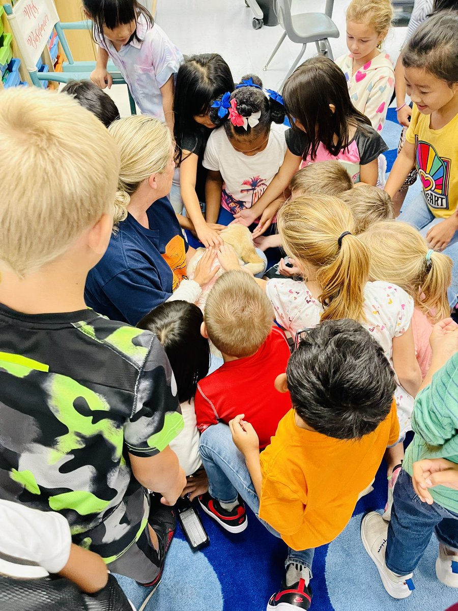 Thanks for the Friday Mia time, <a href="/NatcherFRC/">Natcher FRC</a> <a href="/karenmanley7/">karenmanley</a>! 🐶🤗<a href="/NatcherElem/">Natcher Elementary</a>