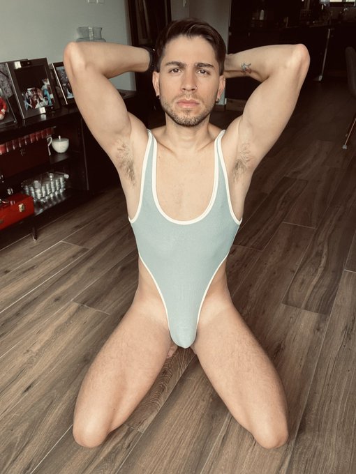 2 pic. ???
@SHOPjjmalibu https://t.co/ADl7t1G3Oc