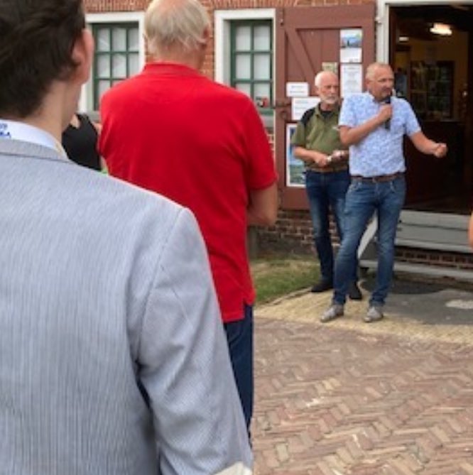 noord_anita's tweet photo. Vanavond een goed bezochte opening van Open Monumentendag bij Olie- en Korenmolen Woldzigt te #Roderwolde door wethouder @Alexwekema https://t.co/nFA3ukyaRk