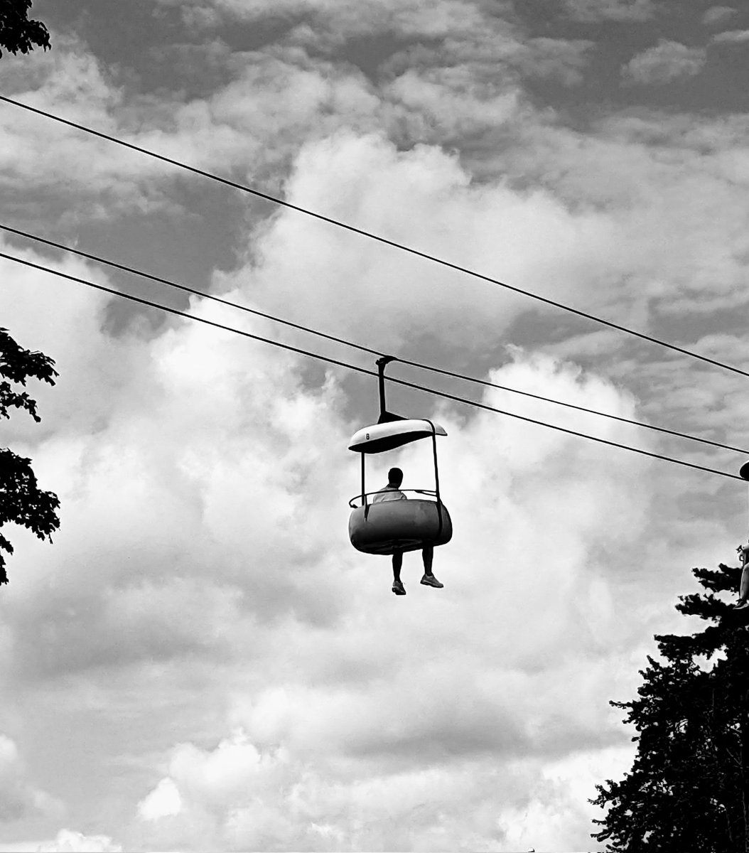 "Contemplation" just minted on <a href="/foundation/">Foundation 🌐</a> 

Just hanging out, thinking about the past and dreaming about the future...
#nftphotography #KatoOGgo