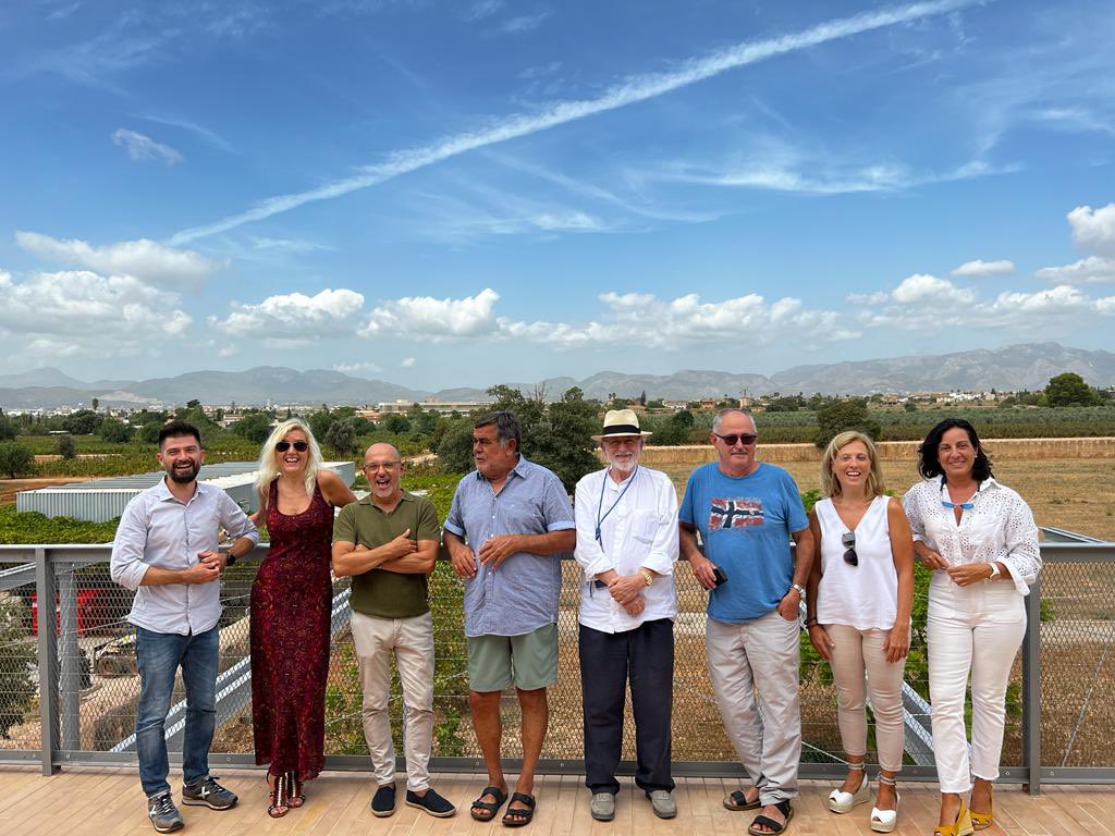 carlescampuzano's tweet photo. Dia ben aprofitat a #Mallorca amb els amics de #Foqua i @esmentcomunidad intercanviant idees i construint projectes per donar més i millors suports a persones amb #discapacitat intel.lectual i el desenvolupament i enfortir #tercersector i #economiasocial . Gràcies per acollida! https://t.co/aiQNdb380g