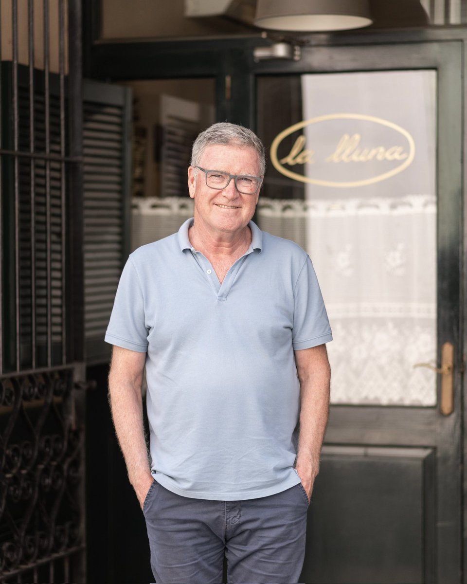 appat_app's tweet photo. 🌜 Un clàssic dels clàssics de Mataró: La pizzeria La Lluna 🌚

🍕 Les seves pizzes de massa fina són una de les més conegudes de la ciutat. En Marc les prepara amb ingredients de proximitat, i us faran gaudir molt i agafar forces per aquest inici de curs 🙌🏻 https://t.co/xKMGigrIZP