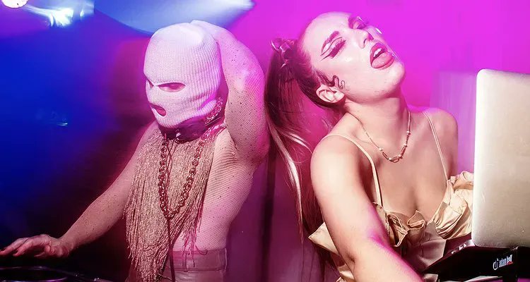 AttitudeMag's tweet photo. #Polyglamorous, Brighton's alternative LGBTQ late-night hot-spot, is the place to go.
Read more ➡️ https://t.co/r7eeVGI6UI https://t.co/odJIGjtYrF