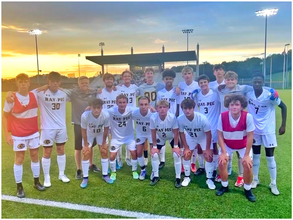 Ray-Pec wins the Park Hill Kickoff Tourney with a 3-0 win over #18 Blue Springs South.   
Goals: Plagman, Como, Moots
Clean Sheet: Jack Green
Tourneys wins over #5 Blue Springs &amp; #9 Van Horn &amp; #18
#raypecboyssoccer
@MetroSports_KC <a href="/HSSoccerKC/">SoccerKC</a> <a href="/RayPecSoccer/">Ray-Pec Soccer</a> <a href="/RayPecSoccer/">Ray-Pec Soccer</a> <a href="/raypecAD/">Ray-Pec AD</a>