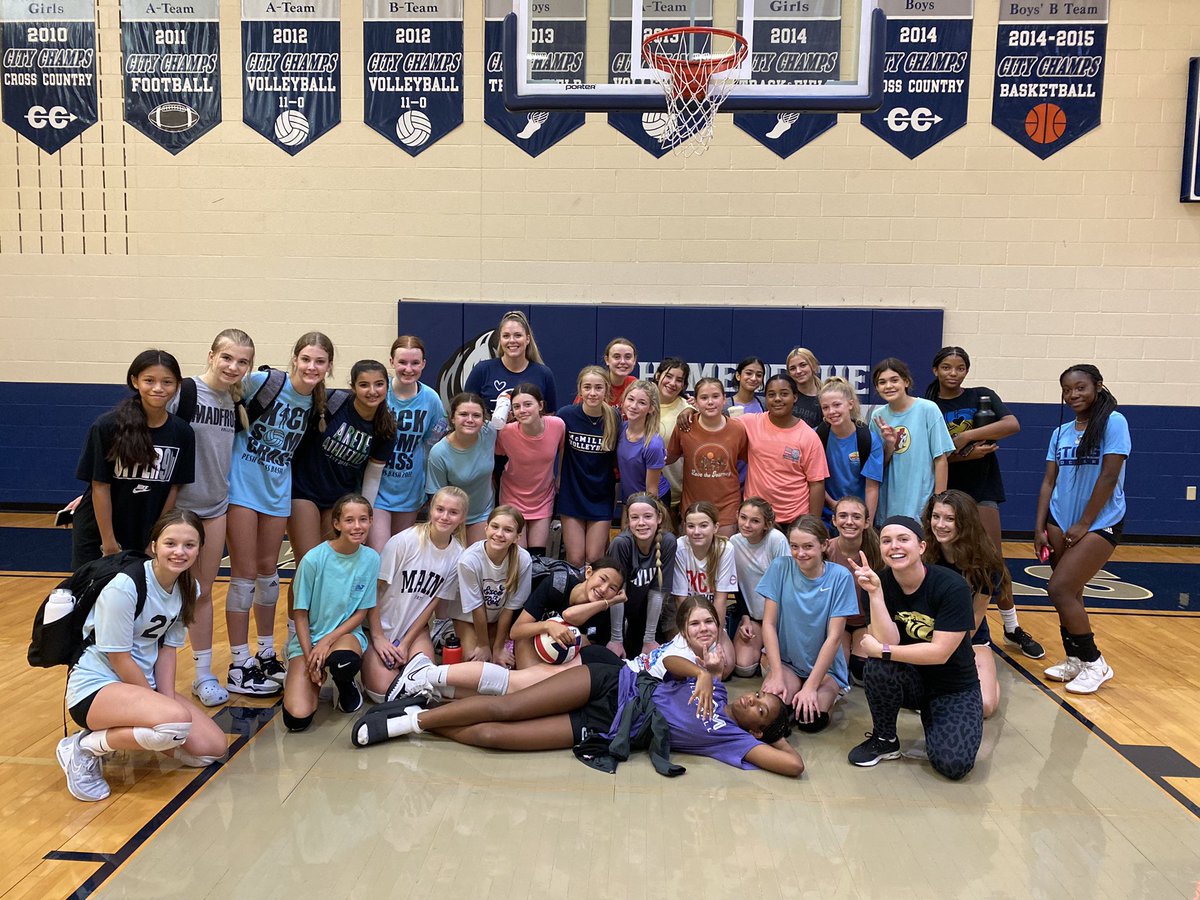 Lady Mavs getting in that extra work before the long weekend! 💪💪💪<a href="/MMS_Athletics12/">Murphy Middle School Athletics</a> <a href="/MurphyMiddle/">Murphy Middle School</a> <a href="/PlanoISDAthDept/">PISD Athletics</a>