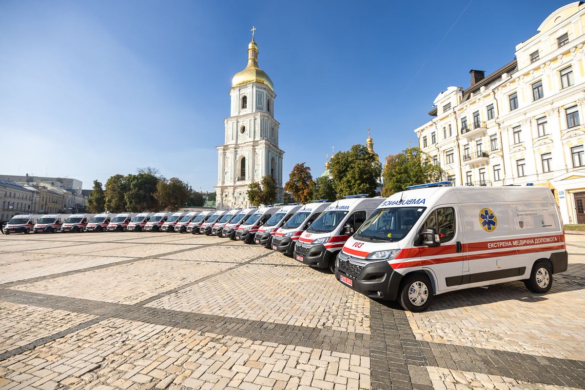 U24_gov_ua's tweet photo. Thanks to you, this Friday ends with great news! 
The first ambulances purchased under @ZelenskaUA fundraiser are already on their way to Ukraine’s regions. 18 ambulances have been sent to Sumy, Kharkiv, Mykolaiv, Chernihiv, and Rivne oblasts 🚑 https://t.co/13TVOoBUsN