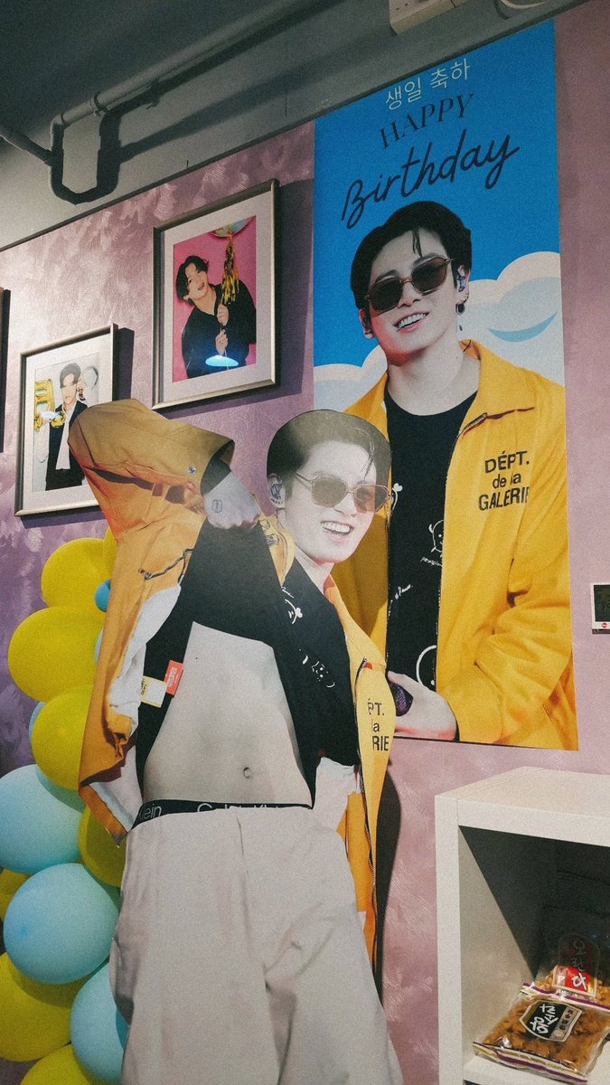jernerkerr's tweet photo. 📍Dul set cafe

yung army din mga kawork ko hahahaha saya💜 https://t.co/CdoIz5OdnW