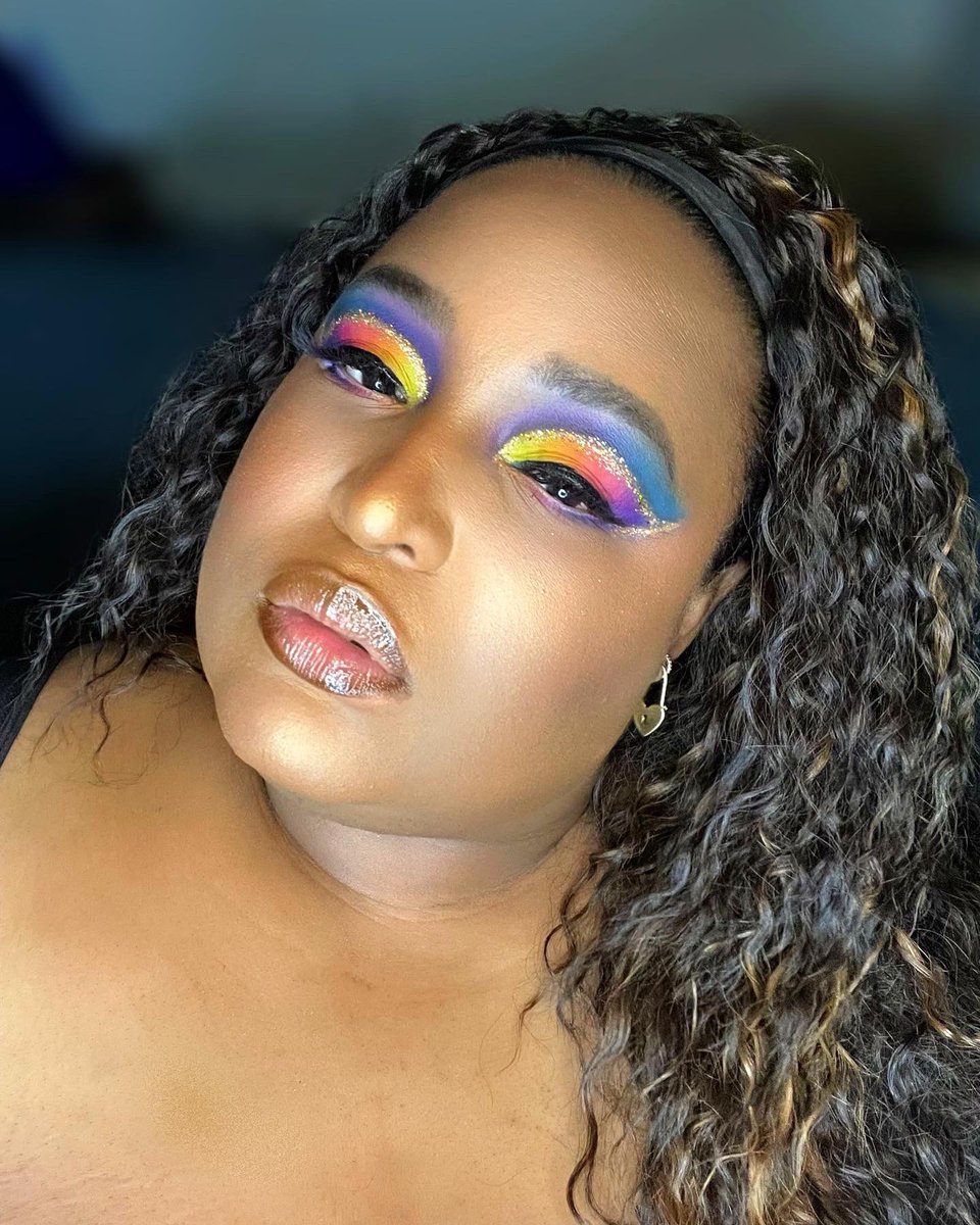 SLady36's tweet photo. Blending is my cardio….

Checkout my IG for full details: @Sassy_lady36

Products used:
@thecrayoncase @fruitscosmetics @elfcosmetics @Maybelline @modabrush https://t.co/GXoes6x4XP