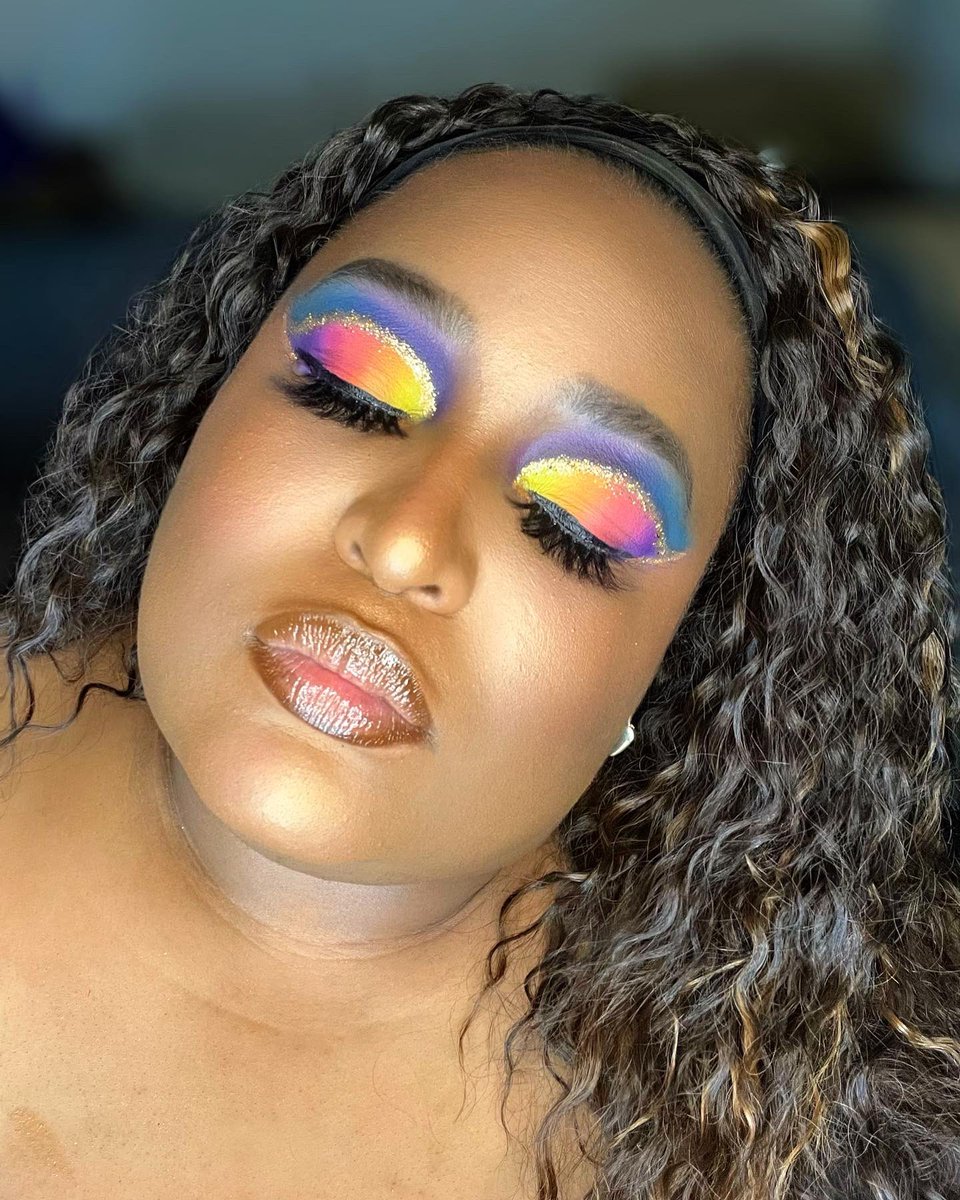SLady36's tweet photo. Blending is my cardio….

Checkout my IG for full details: @Sassy_lady36

Products used:
@thecrayoncase @fruitscosmetics @elfcosmetics @Maybelline @modabrush https://t.co/GXoes6x4XP