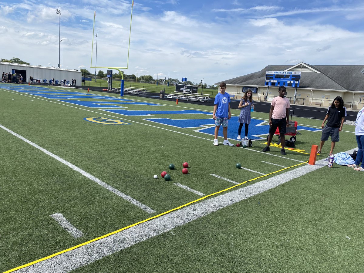 FCHSUnified's tweet photo. First official Unified Bocce practice! ✅ Students, it’s not too late to join! So much fun! @myfcs @GoGrizzlyCubs @UnifiedCoaches @ChampsTogether @SOIndiana https://t.co/KaOSAeUKIC