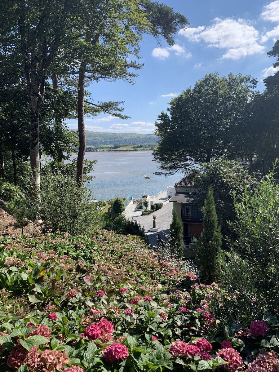 We’ve found and booked our wedding venue!!! 👰🏼‍♀️🤵🏻‍♂️ 
Roll on Summer 2024! 🥰