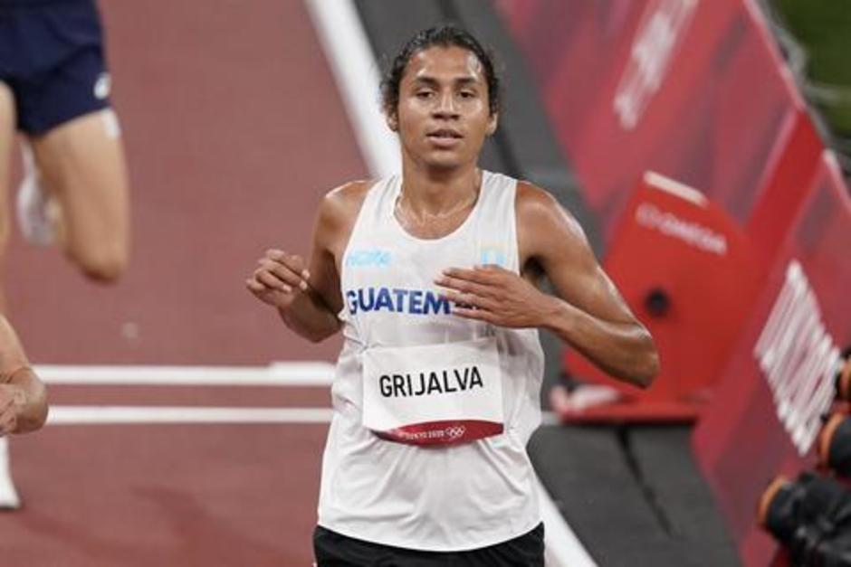 soy_502's tweet photo. 🇬🇹 ¡BRAVO LUIS! ⎮ Luis Grijalva impone nuevo récord nacional en Bélgica y clasifica al Mundial 2023

El guatemalteco impuso su mejor marca hasta el momento.

Esto pasó: https://t.co/EscIE28N66 https://t.co/OPjRgiPEiP