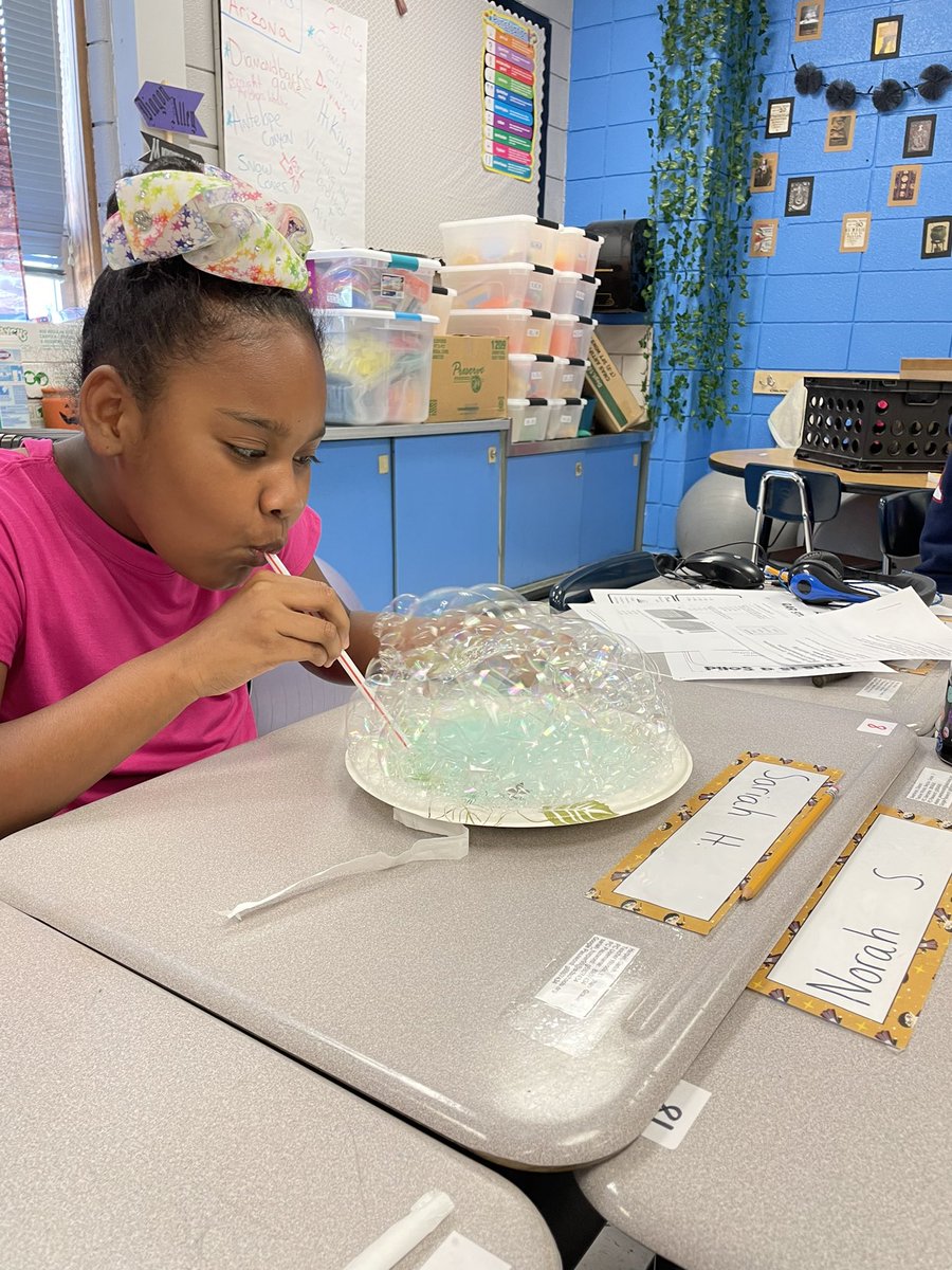 mrswoodsISD's tweet photo. 3rd grade had fun exploring how we can added gases to make bubbles! @GlendaleElemISD #isdstrong #isd3rdgrade #isdscience @ISDSchools https://t.co/fCKldX8BnZ