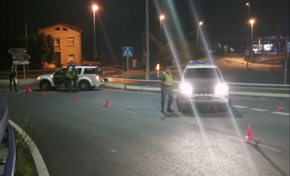 lancelot_xbal's tweet photo. Los controles policiales son #PorTuSeguridad, no des su ubicación por redes sociales, ni apps.
Recuerda ➡️ ⚠️ #NAA4 ⚠️ https://t.co/ywi8SWmIw9