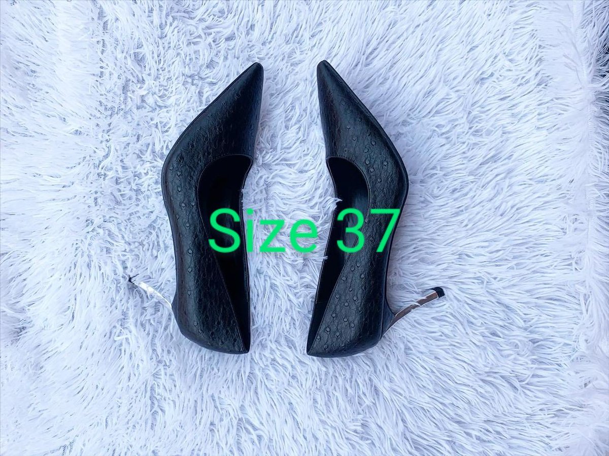 Ablizzylizzy's tweet photo. Slay without Breaking the Bank with Ablizzy_Mall. Quality and pocket friendly shoes available.

7k each

DM to order https://t.co/iv0wZdC35p