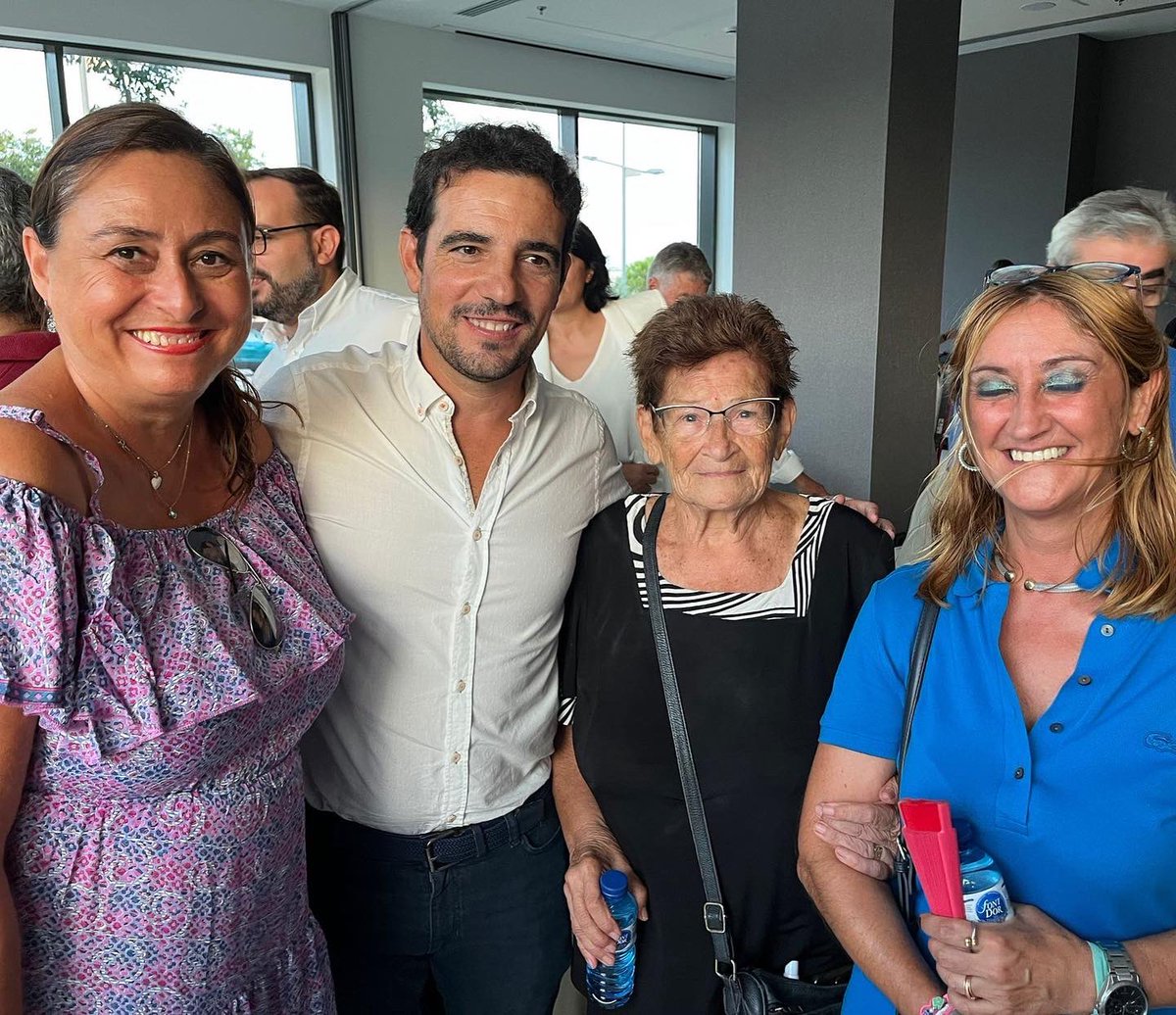 Manu Reyes tweet media