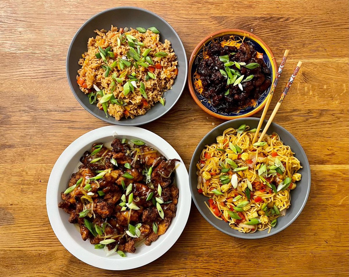 NeophyteCook's tweet photo. Chinese Fake-Away:
* Sticky hoisin pork shoulder 
* Vegetable chow mein 
* Lemon chicken 
* Vegetable fried rice 

FOLLOW FOR RECIPES, LIKE &amp; SHARE.
.
.
.
.
#London #Surbiton #Chinese #TakeAway #ChineseTakeAway #FriedRice #ChowMein #LemonChicken #Hoisin https://t.co/sNwV0zNDKR