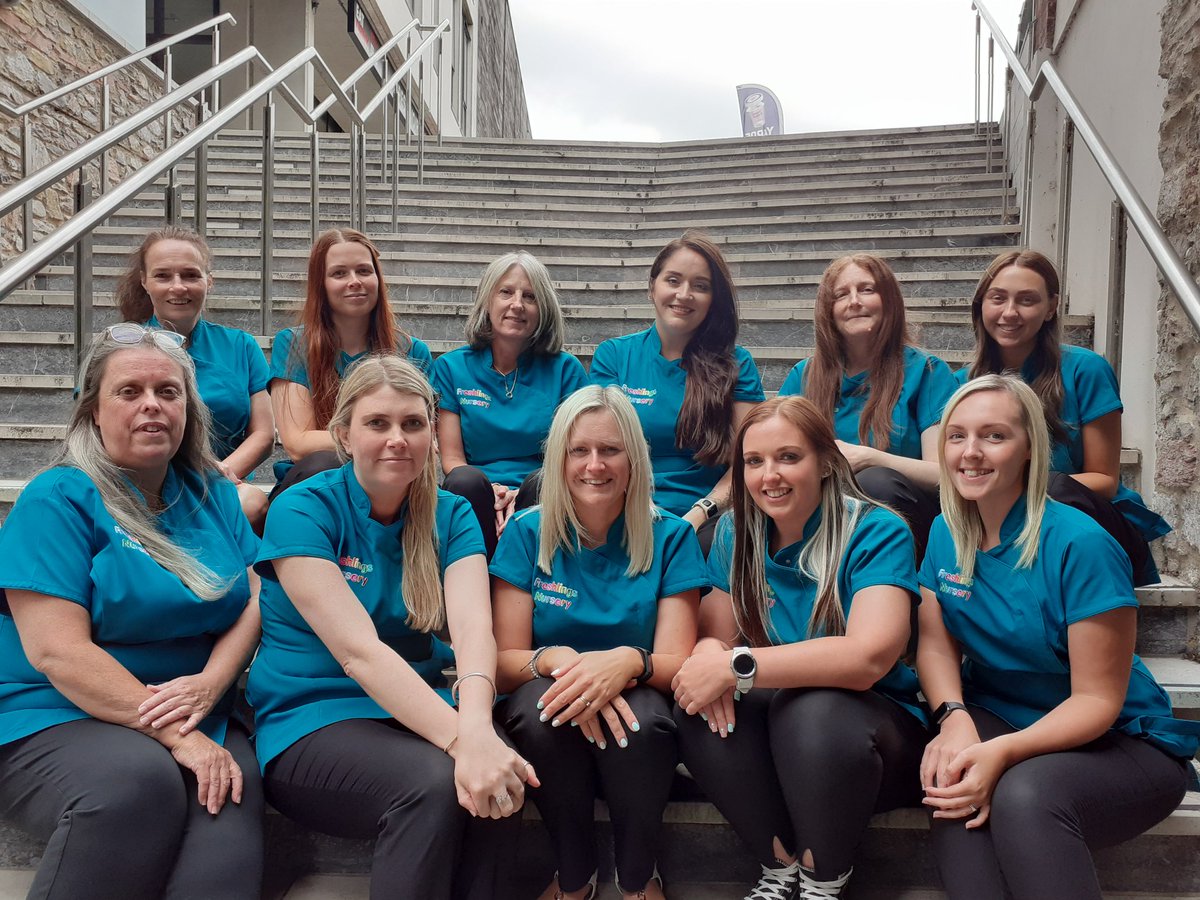 FreshlingsUCSP's tweet photo. Busy week of team training, but managed to fit in our annual team photo. #bestteam https://t.co/kJOiVYiRKk