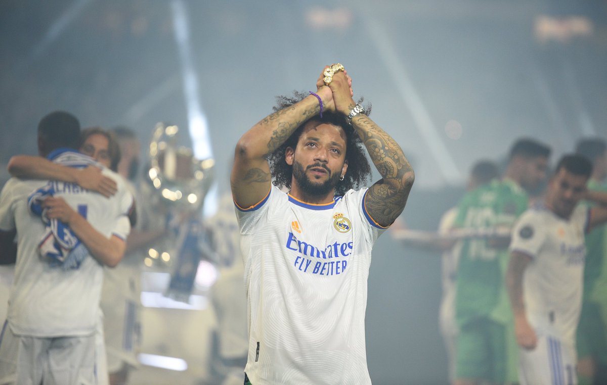 Real Madrid legend Marcelo is really close to join Olympiacos. Talks now in progress to join as free agent, it’s imminent. 🚨⚪️🔴🇧🇷 #transfers

Olympiacos have sent paperworks in order to get it done very soon.
