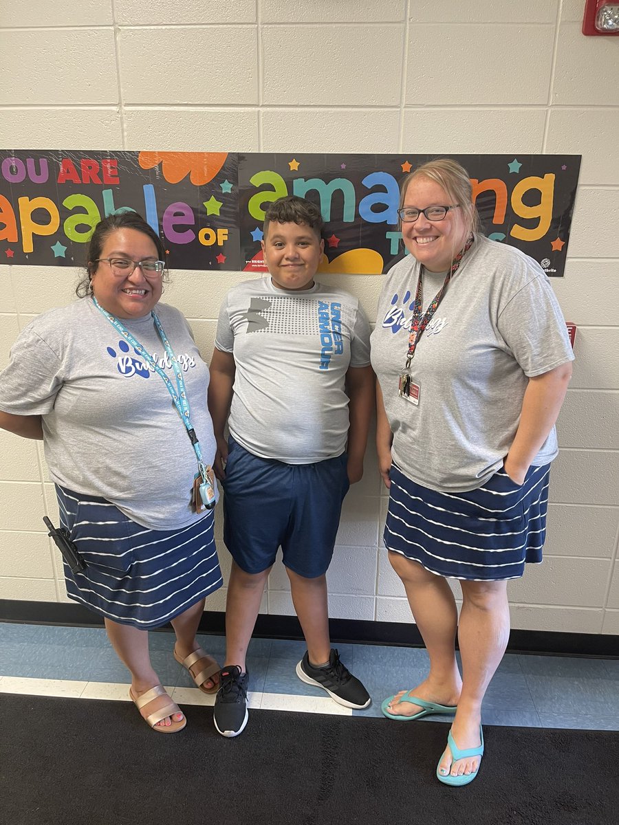 These triplets are excited for a 3-day weekend!🤗 <a href="/AmandaGuidaSLP/">Amanda Guida</a> <a href="/lincolnasd4/">Lincoln School</a> #ASD4ALL