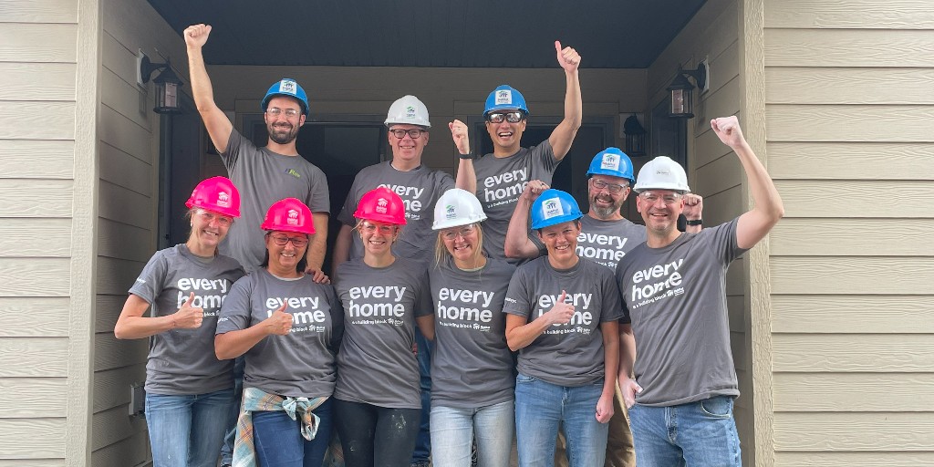 HFHSouthernAB's tweet photo. Thanks for @RifeResources and @JPMorganAM for donating funds and participating in a #BuildDay! #webuildhome #affordablehomeownership https://t.co/kHJsxCbdbf
