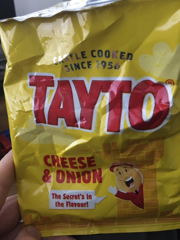 DigiGeoff's tweet photo. Still my favourite crisps even for breakfast!! They also go very well with a pint of Guinness 😊 https://t.co/lrjY4LphFg