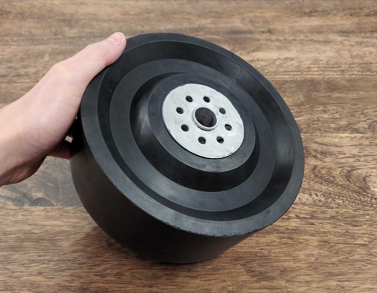 New Wheels, Who Dis?? #sawblaze #battlebots #slashandburn 🇧🇷