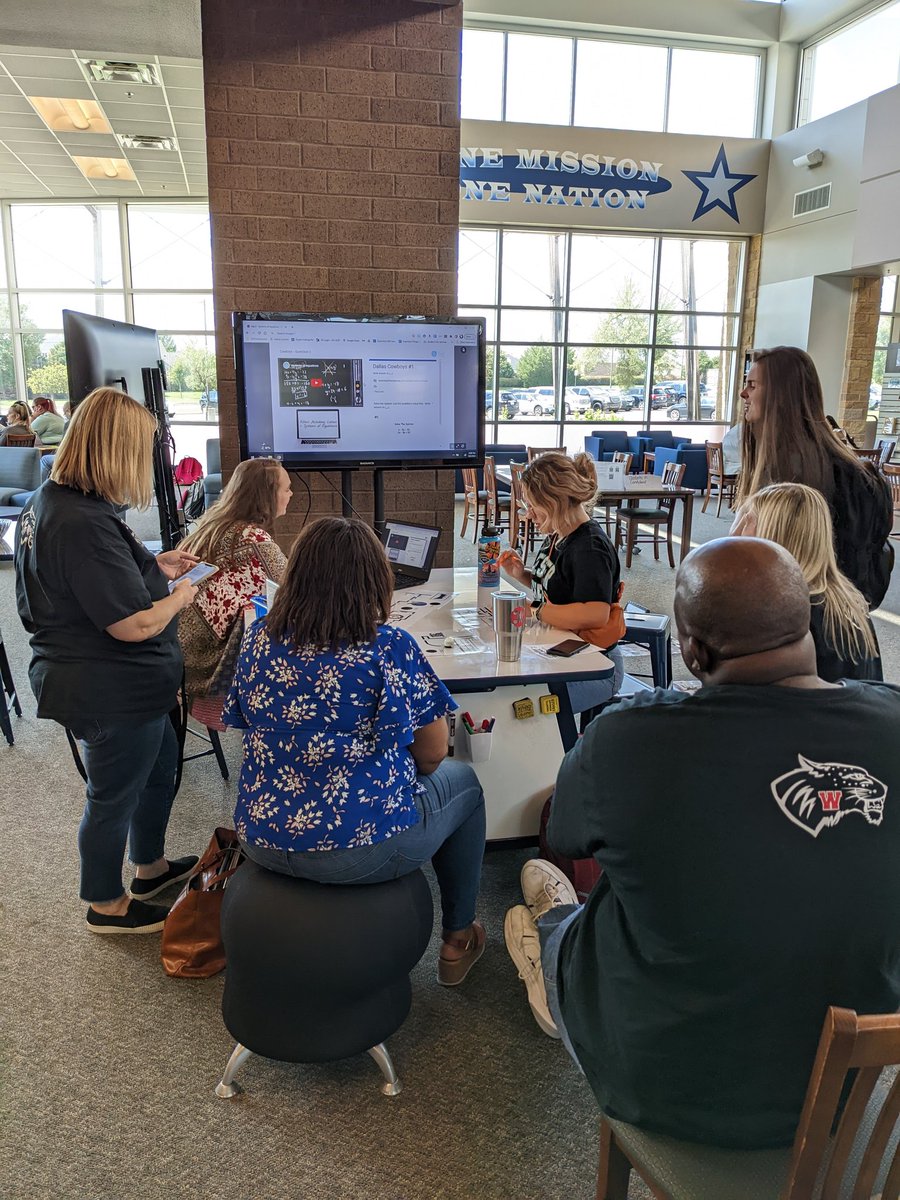 ⋆𝕂𝕣𝕚𝕤𝕥𝕪 𝕄𝕔ℂ𝕠𝕪⋆ tweet media