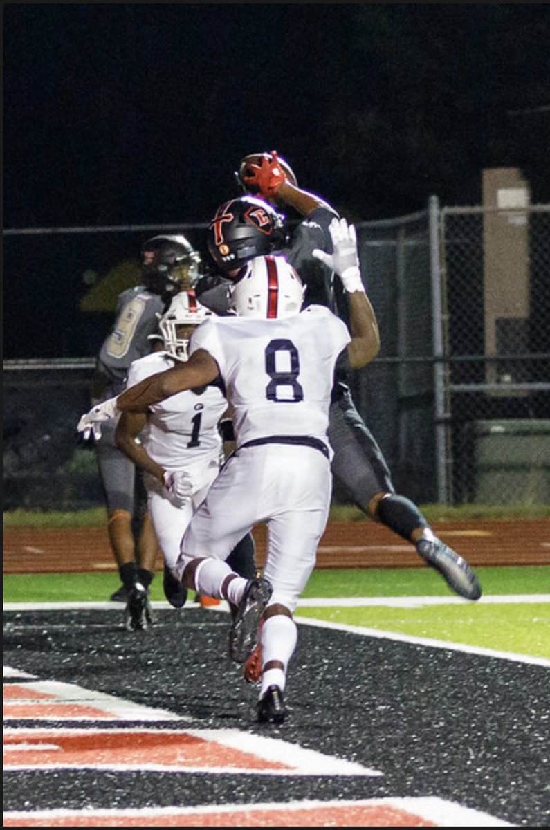 Jayden_Allen24's tweet photo. Such a memorable game with @LC_CHARGERS @_JGathletics https://t.co/rq0V1VwAzV