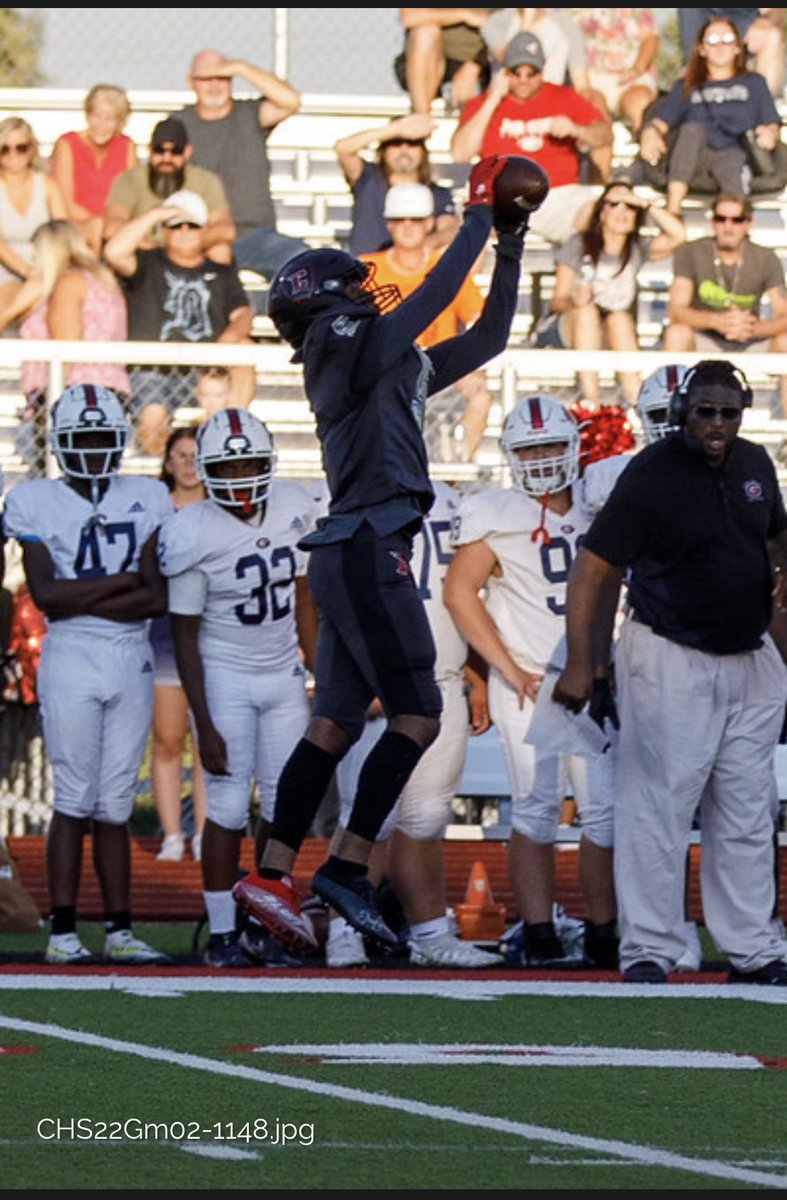 Jayden_Allen24's tweet photo. Such a memorable game with @LC_CHARGERS @_JGathletics https://t.co/rq0V1VwAzV